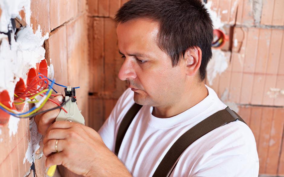 technicien électricien Paris 6